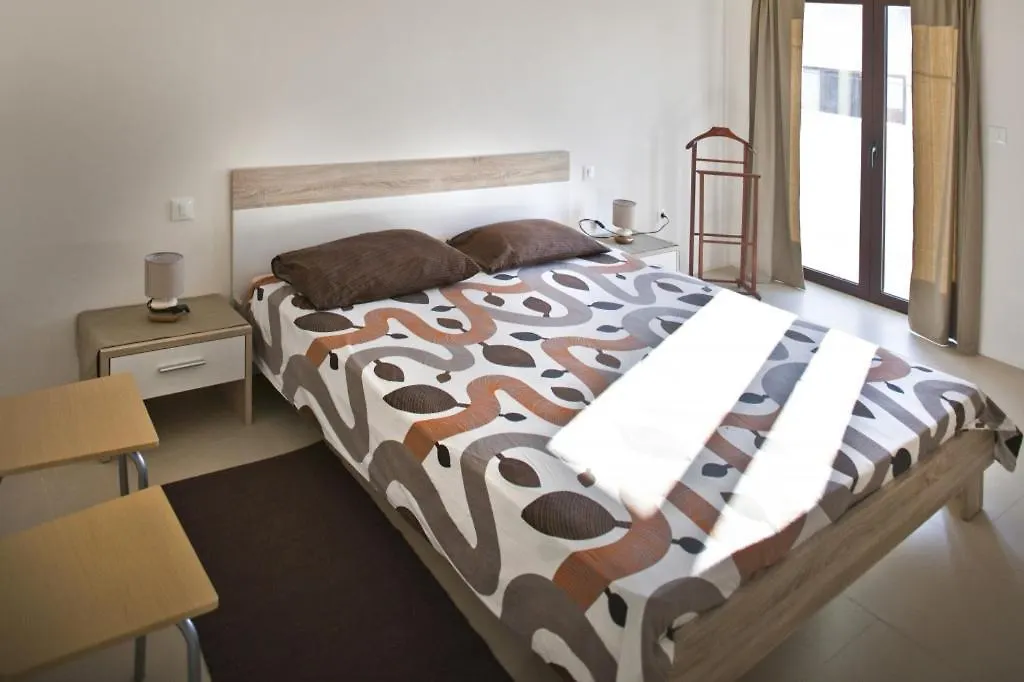 Holiday Apartment In Funtana With Balcony, Air Conditioning, Wifi, Washing Machine 4982-1 0*,