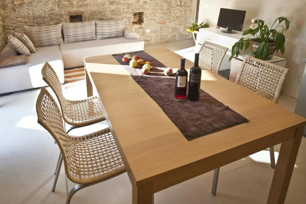 Holiday Apartment In Funtana With Balcony, Air Conditioning, Wifi, Washing Machine 4982-1 Croatia